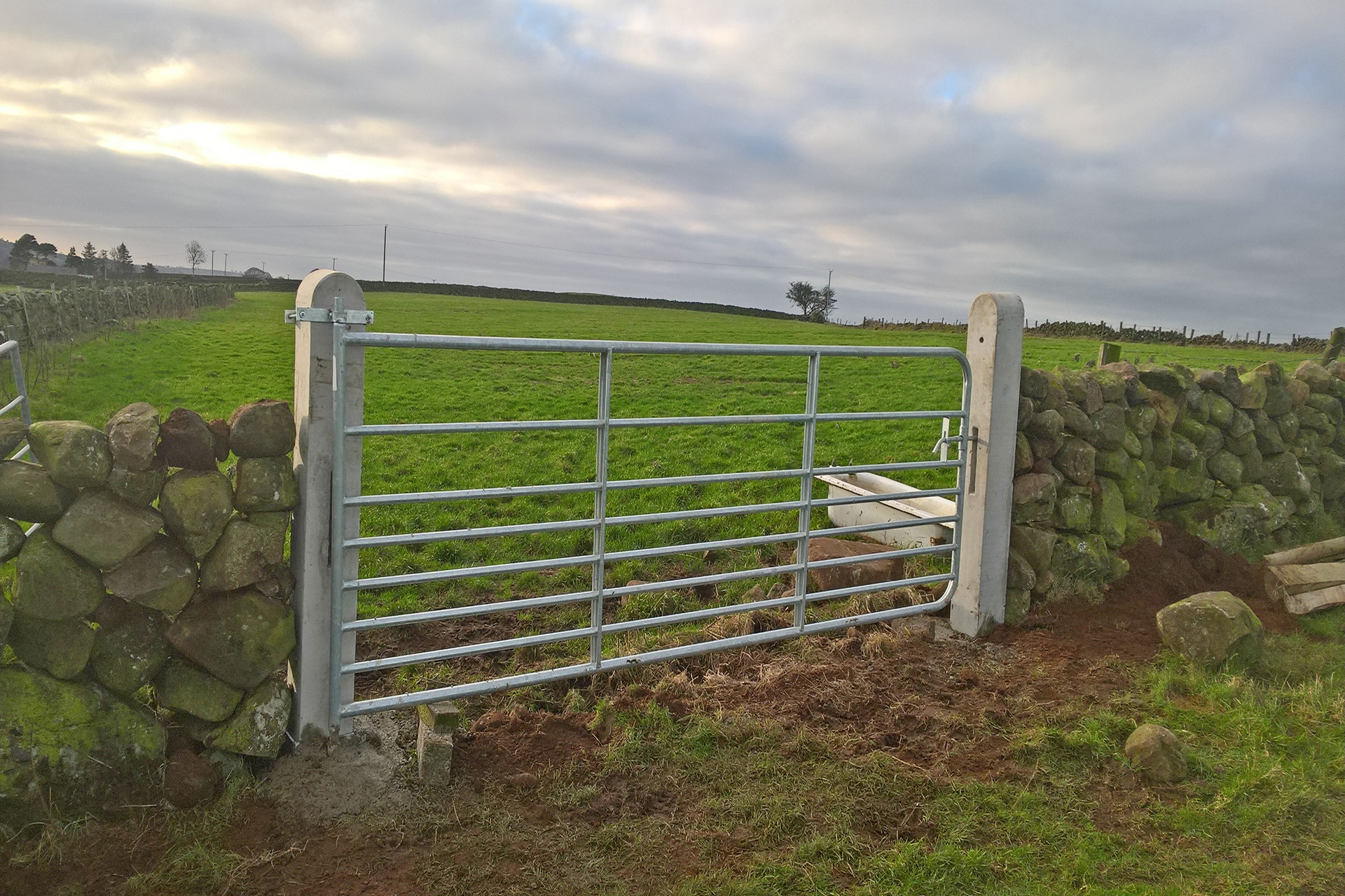 Concrete Gate Posts | Concrete Specialists | Moore Concrete