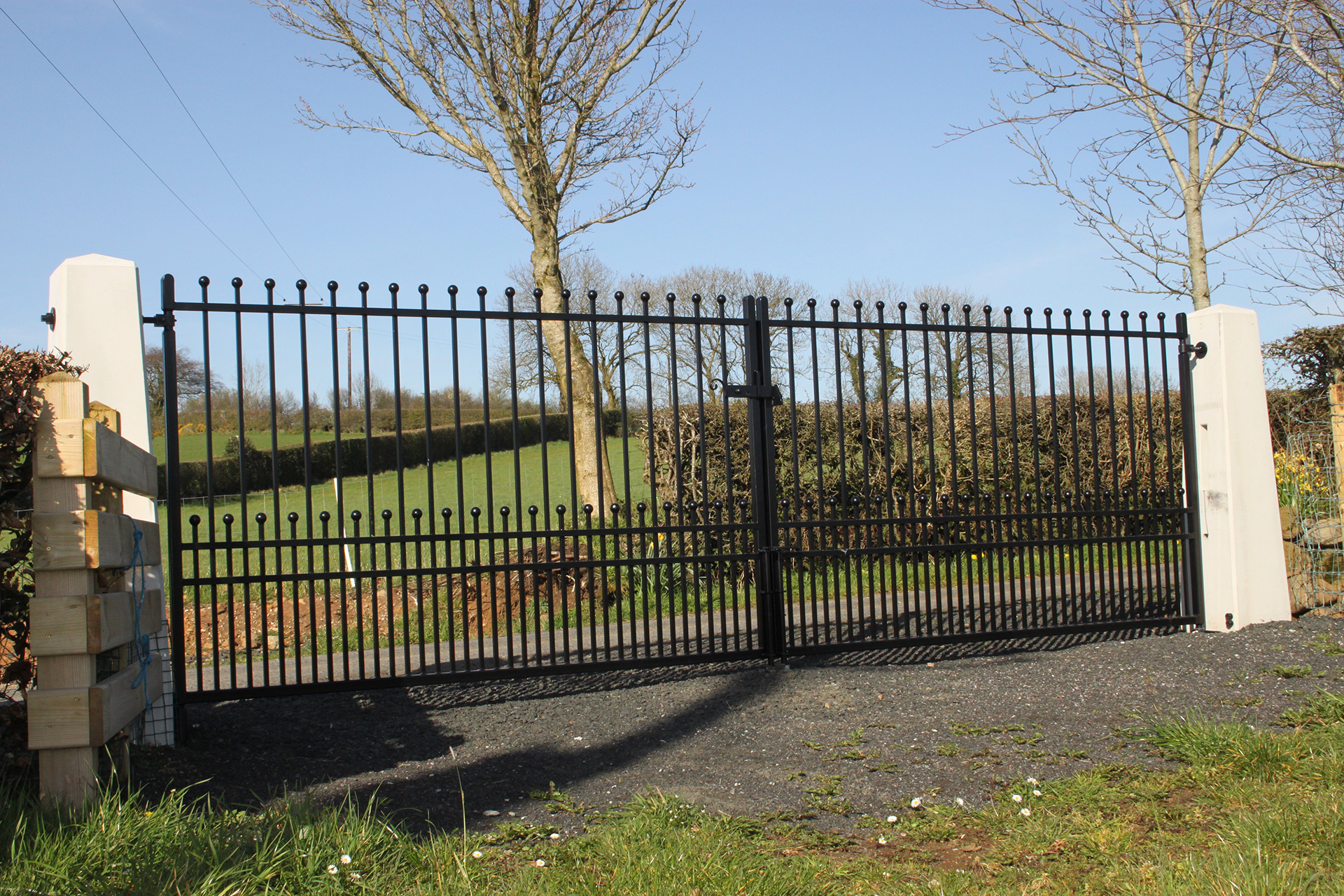 Concrete Gate Posts | Concrete Specialists | Moore Concrete