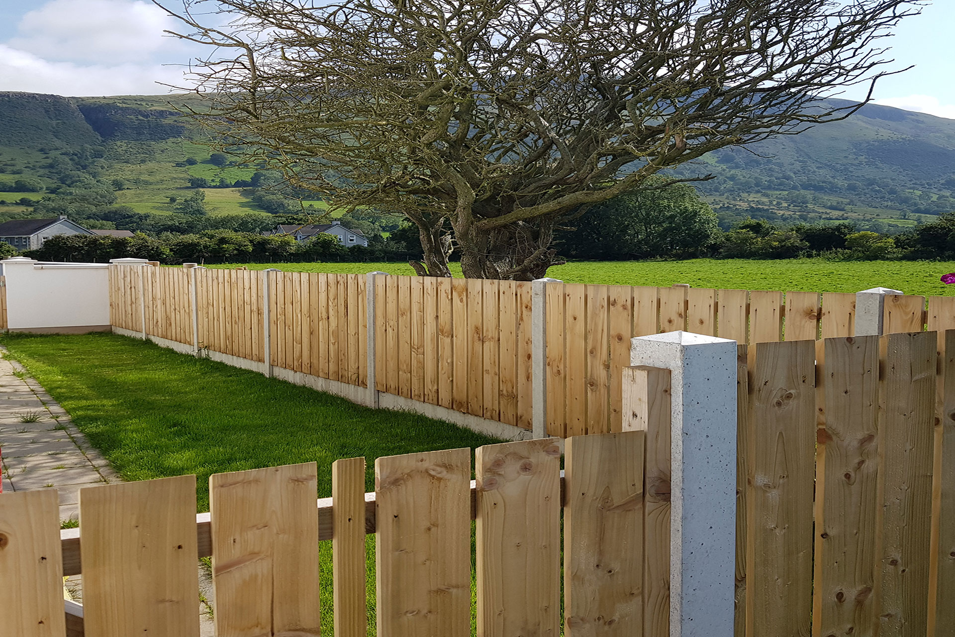 How Much Concrete Per Fence Post - Northland Fence